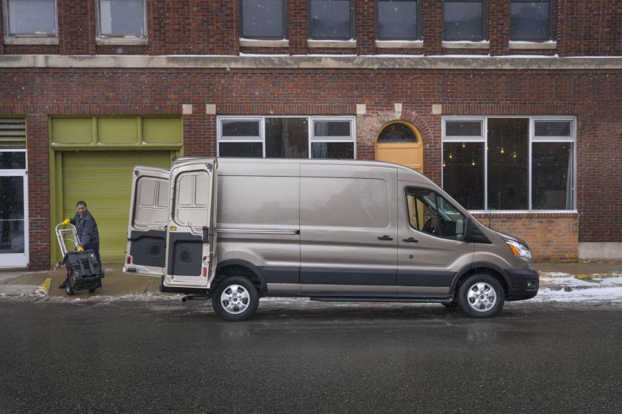  Ford Transit LWB Van 2019 года  (NA) (фото 6 из 8)